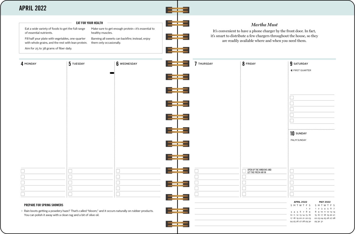 Martha Stewart's Organizing 2022 Monthly/Weekly Planner Calendar by